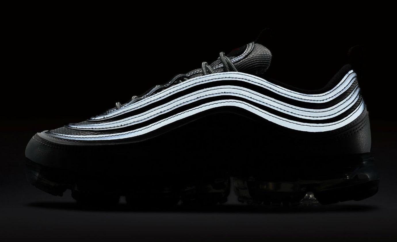 nike 97 silver bullet vapormax