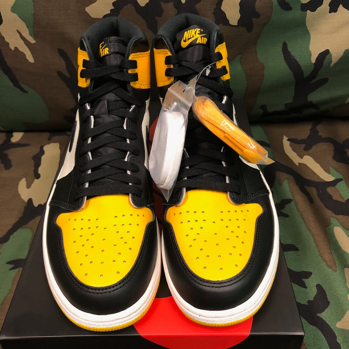 aj1 shinedown