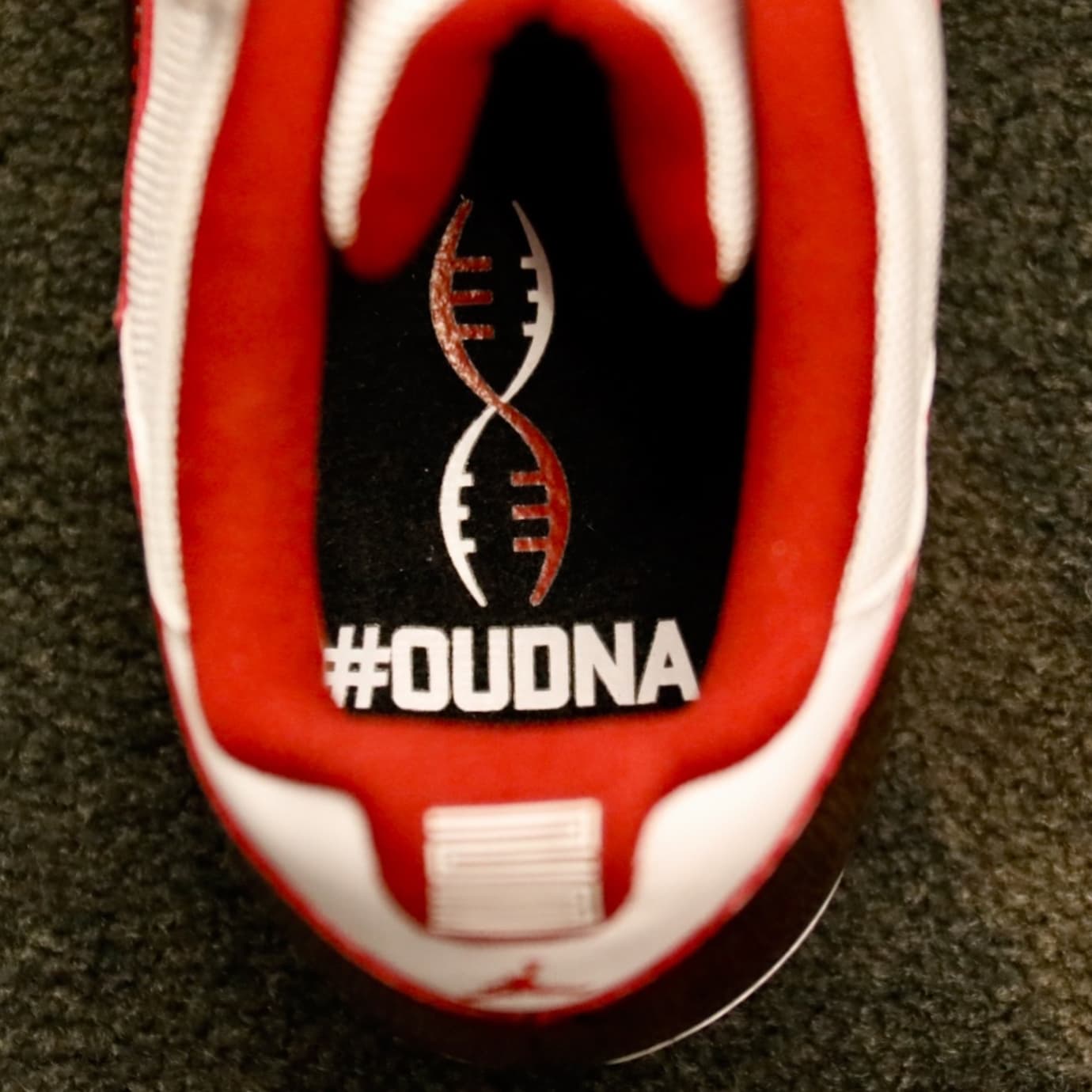 Air Jordan 11 Oklahoma Sooners Cleats 