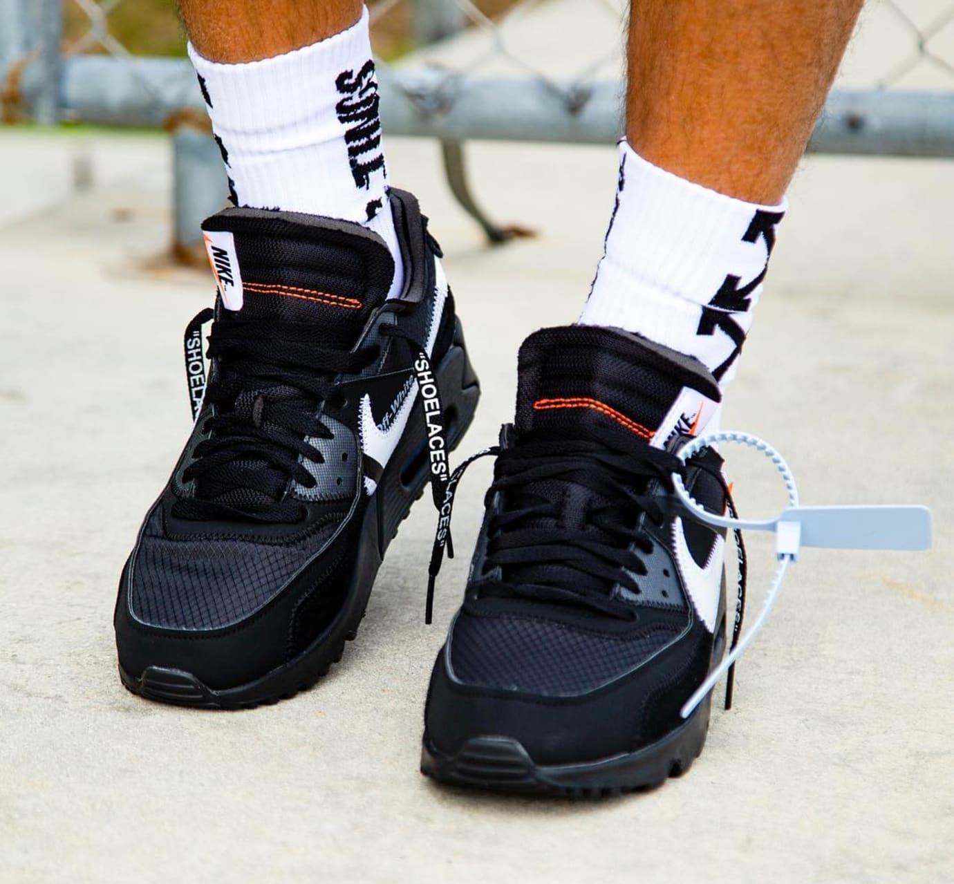 air max 90 off white black on feet