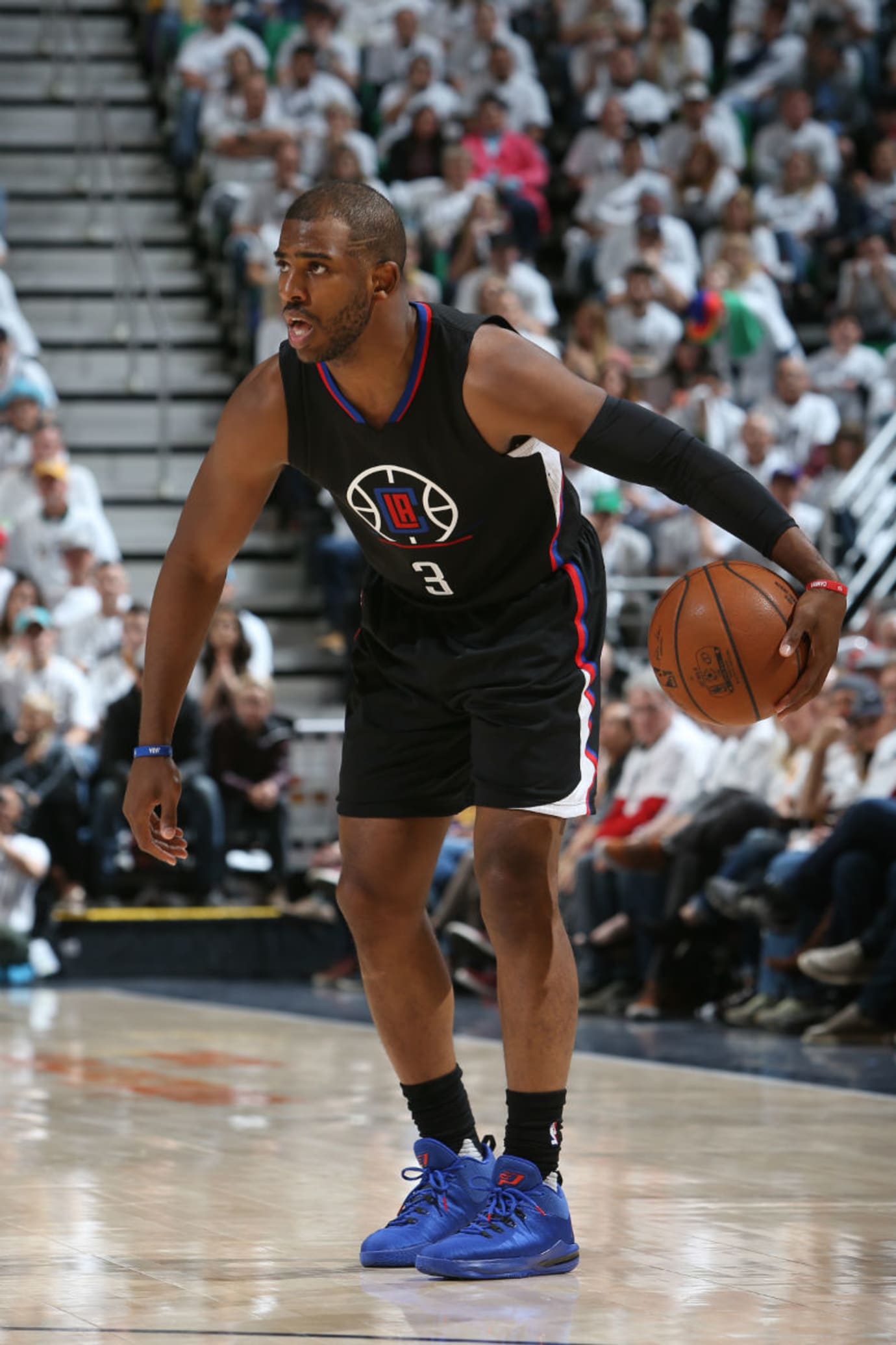 Chris Paul Gives Game-Worn Jordans to 