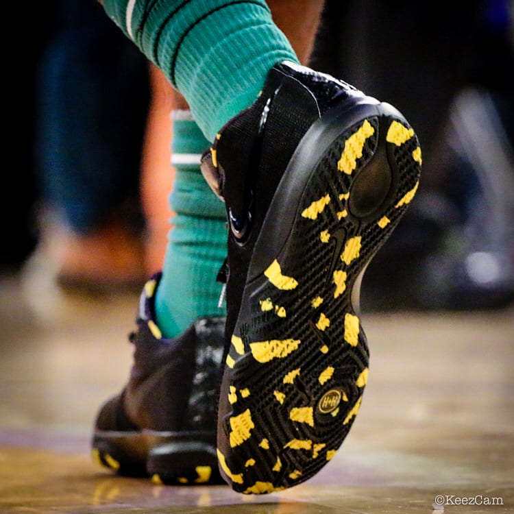 kyrie 5 black and yellow