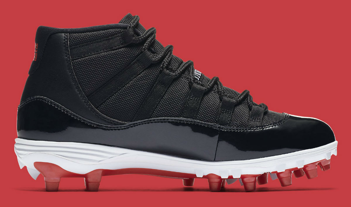 red jordan 11 cleats