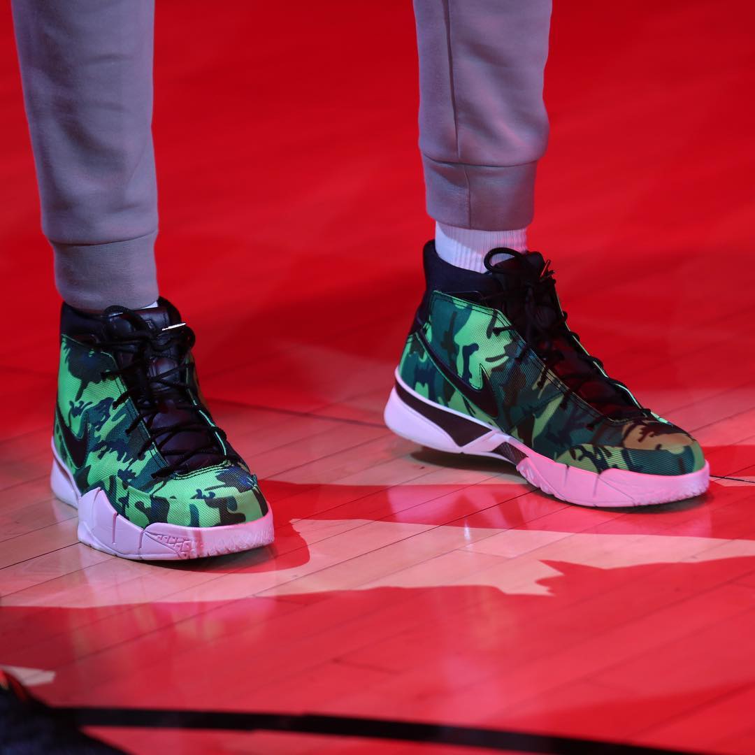 giannis antetokounmpo air force 1