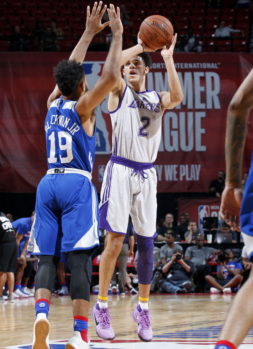 lonzo ball shoes nike