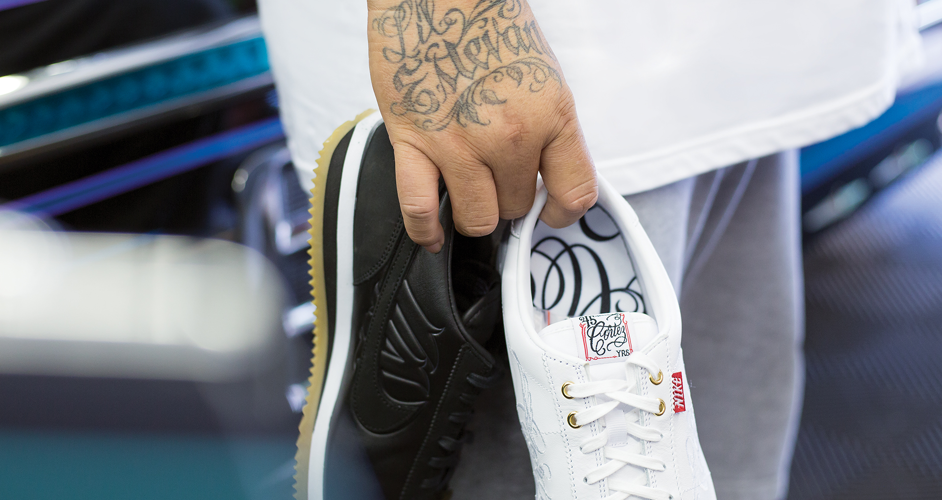 mister cartoon nike cortez