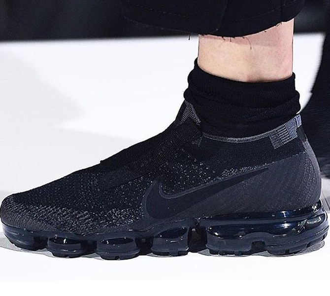 nike x comme des garçons vapormax