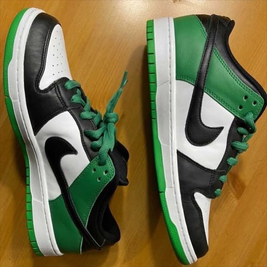 nike dunk green toe