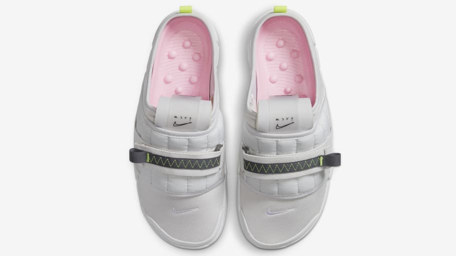 nike closed toe slides
