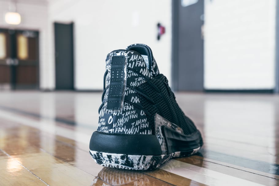 New Damian Lillard Shoes 7 / Damian Lillard S Signature Shoe Featured In Pixar Adidas Collab 