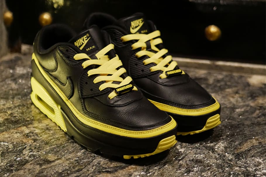 undefeated air max 90 black green spark