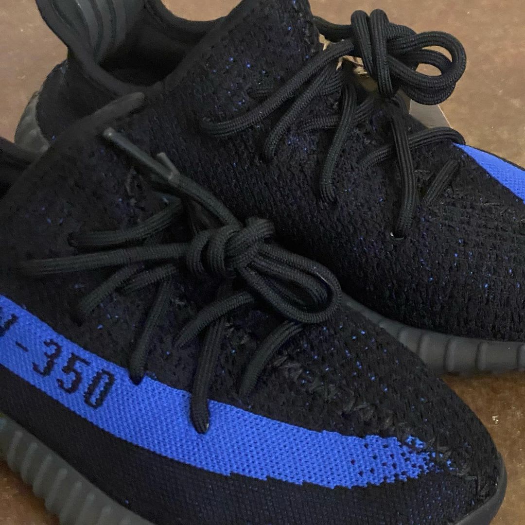 Adidas Yeezy Boost 350 V2 'Dazzling Blue' GY7164 Front