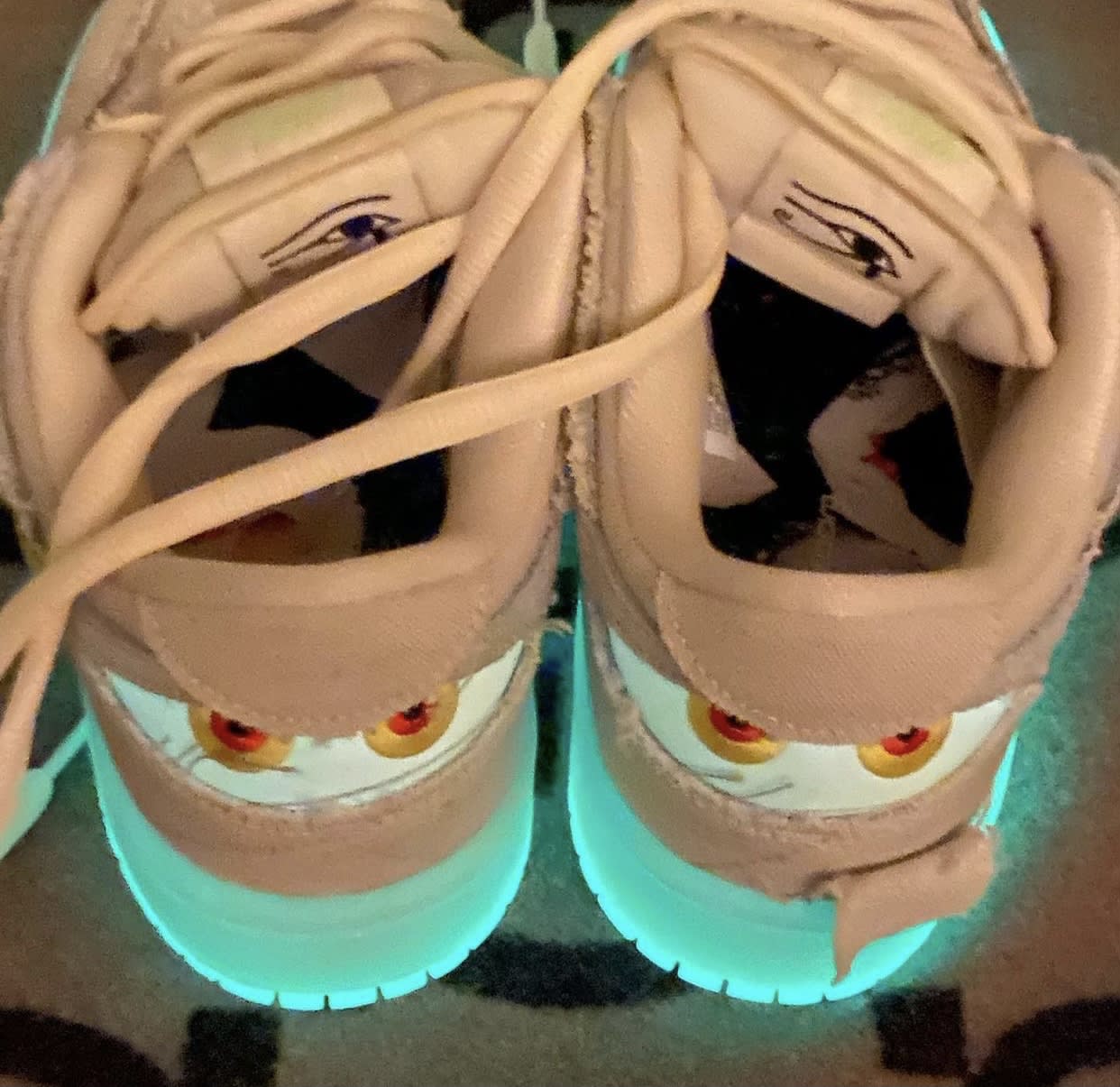 mummy glow in the dark dunks