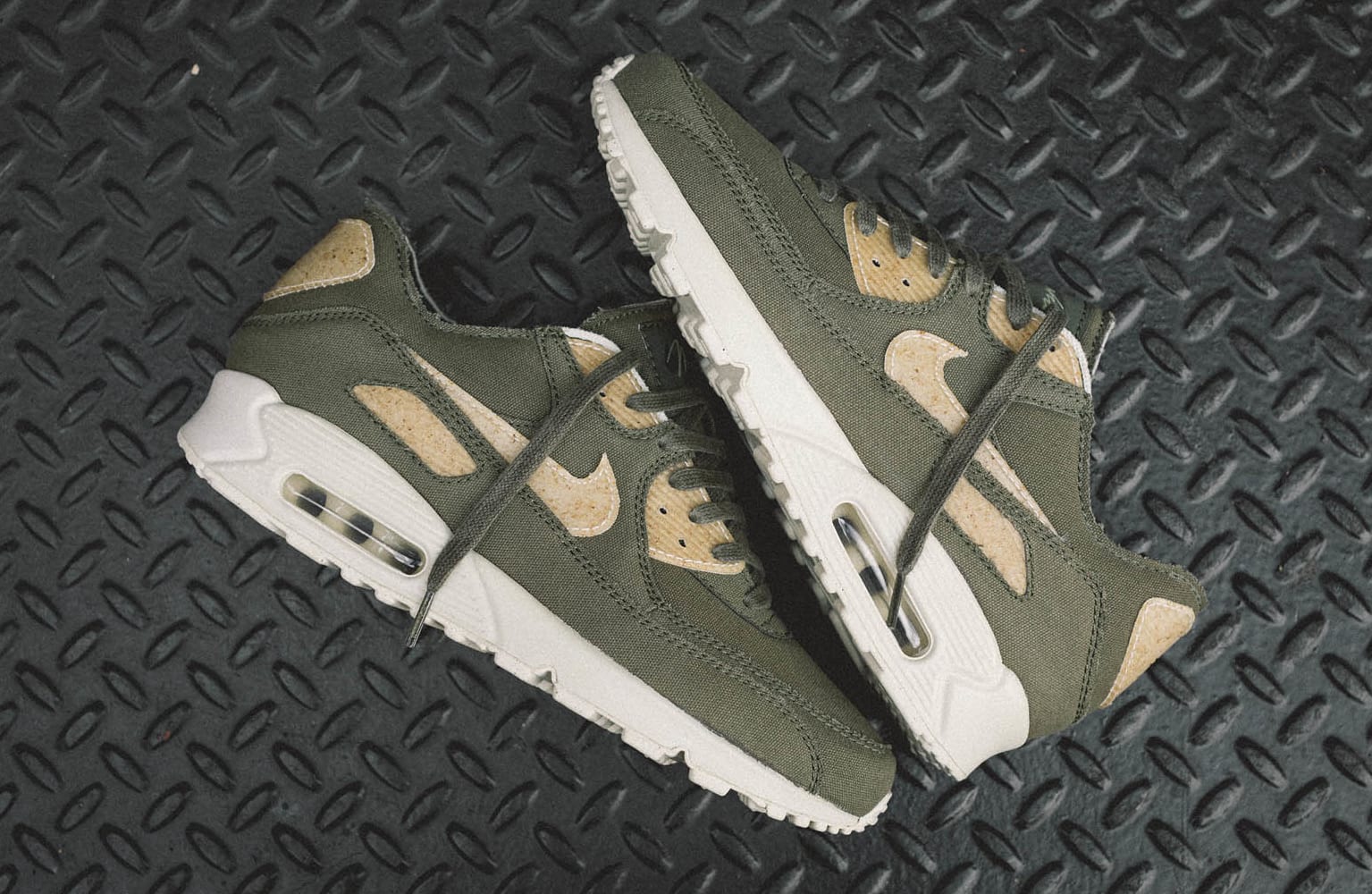 air max bw olive