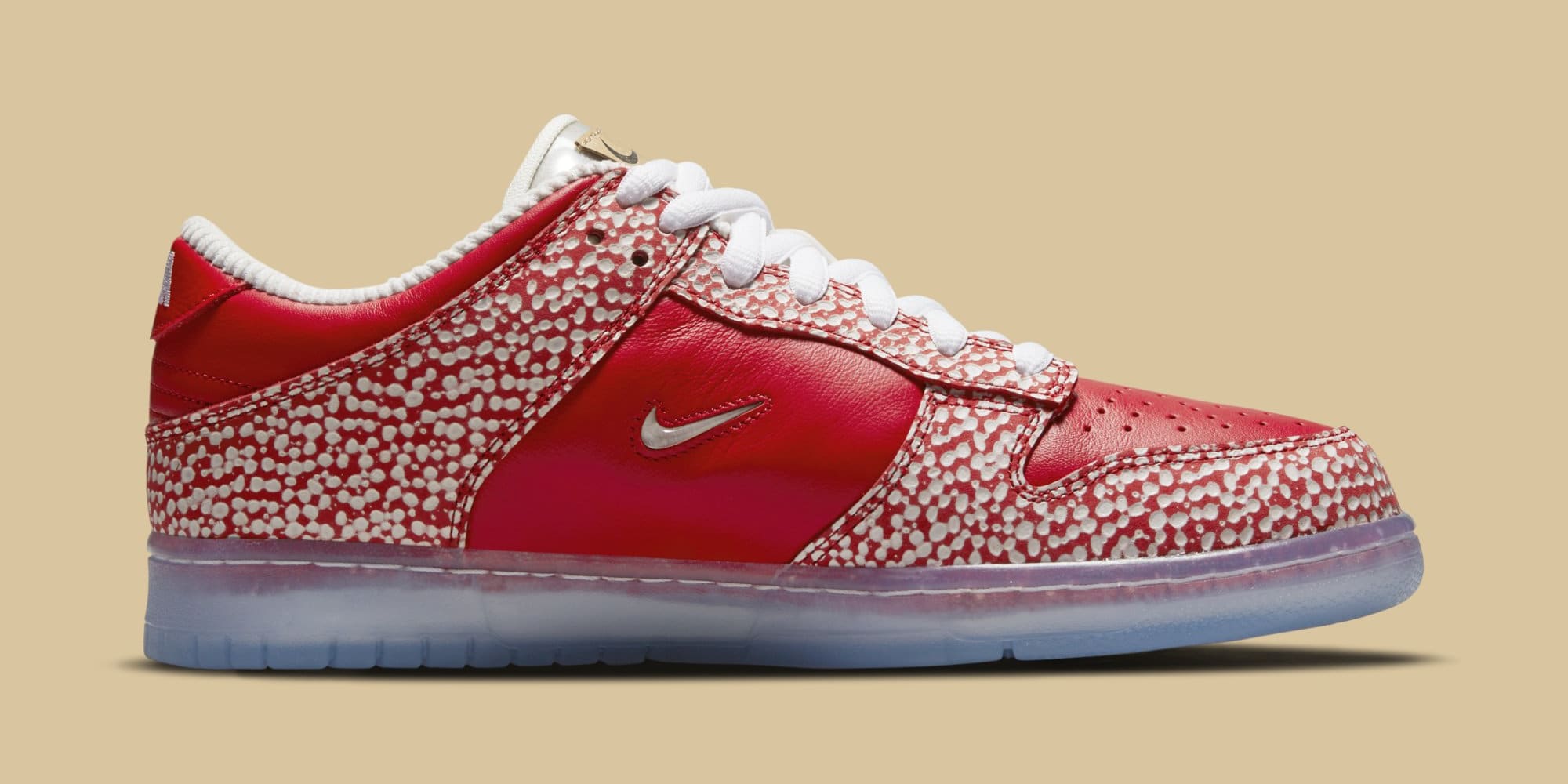 Stingwater x Nike SB Dunk Low DH7650-600 (Medial)