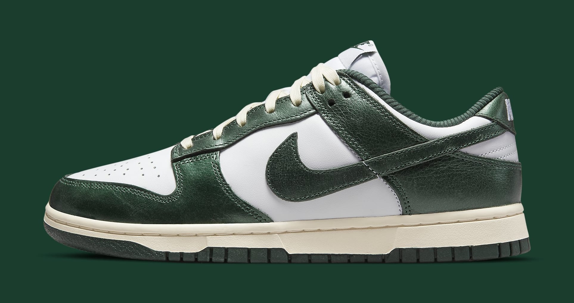Nike dunk low women's green