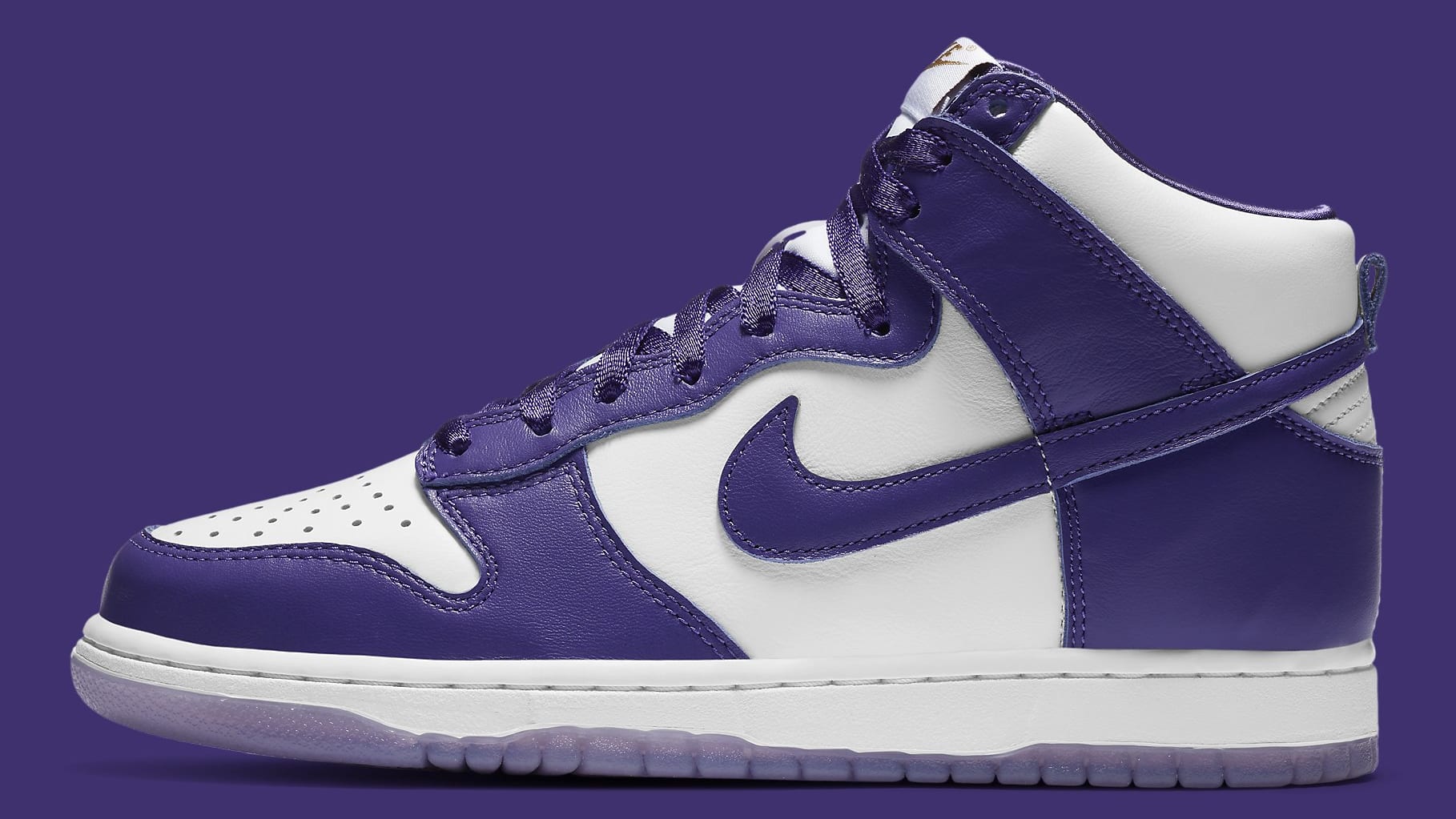 purple nike dunks