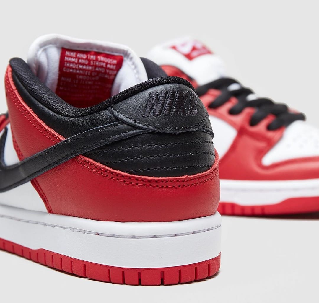 Nike SB Dunk Low 'Chicago' Heel