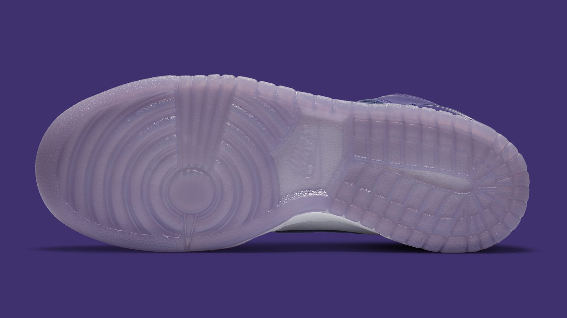 Nike Dunk High Women's Varsity Purple Release Date DC5382-100 Sole