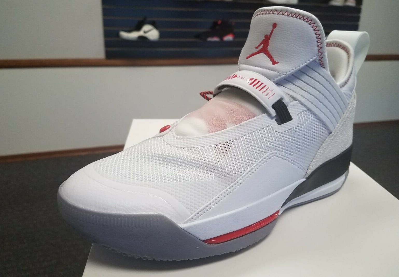 aj33 low