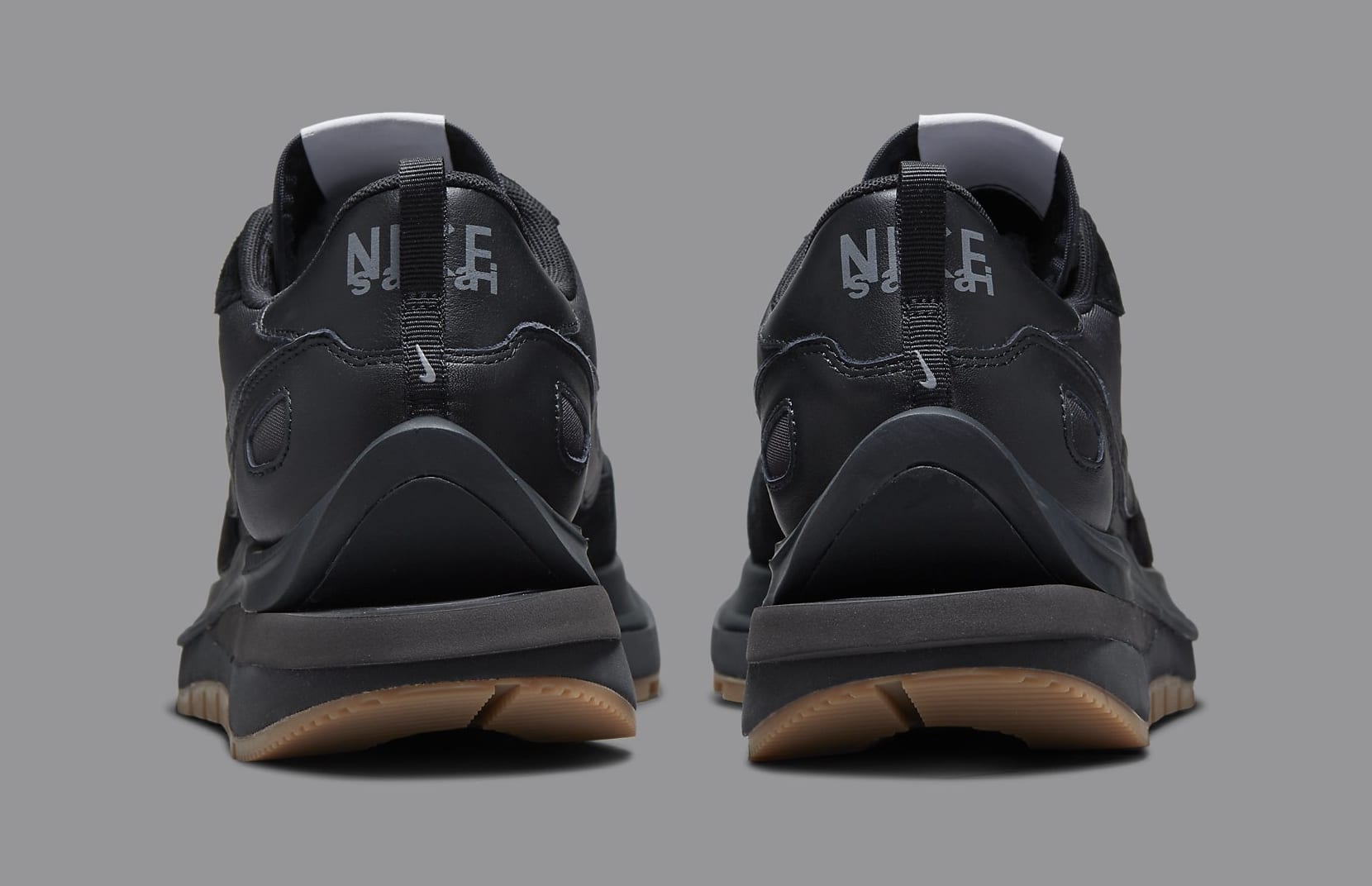 Sacai x Nike VaporWaffle 'Black' DD1875 001 Heel