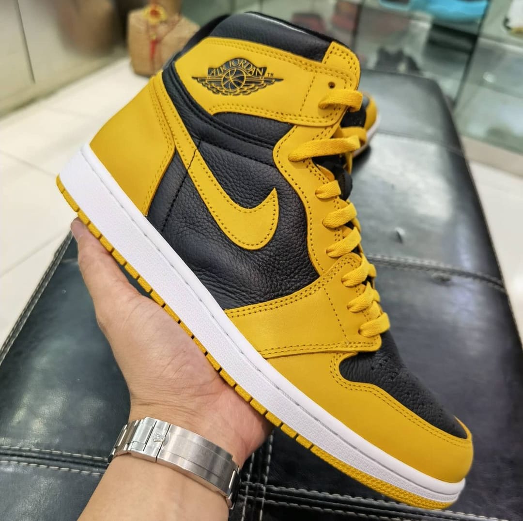 Air Jordan 1 Retro High OG 'Pollen' 555088-701 Lateral