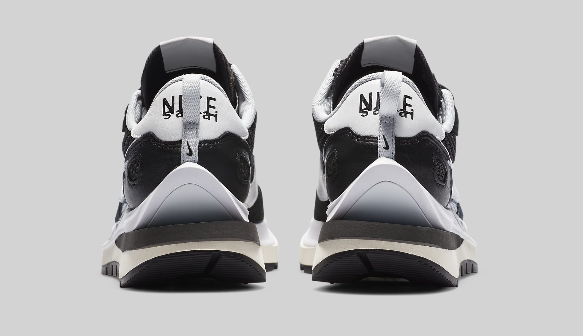 Sacai x Nike VaporWaffle 'Black' CV1363-001 Heel