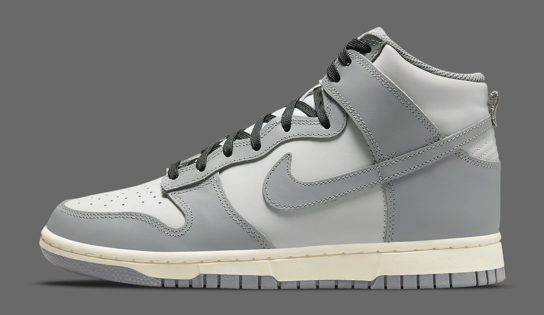 grey nike sneakers