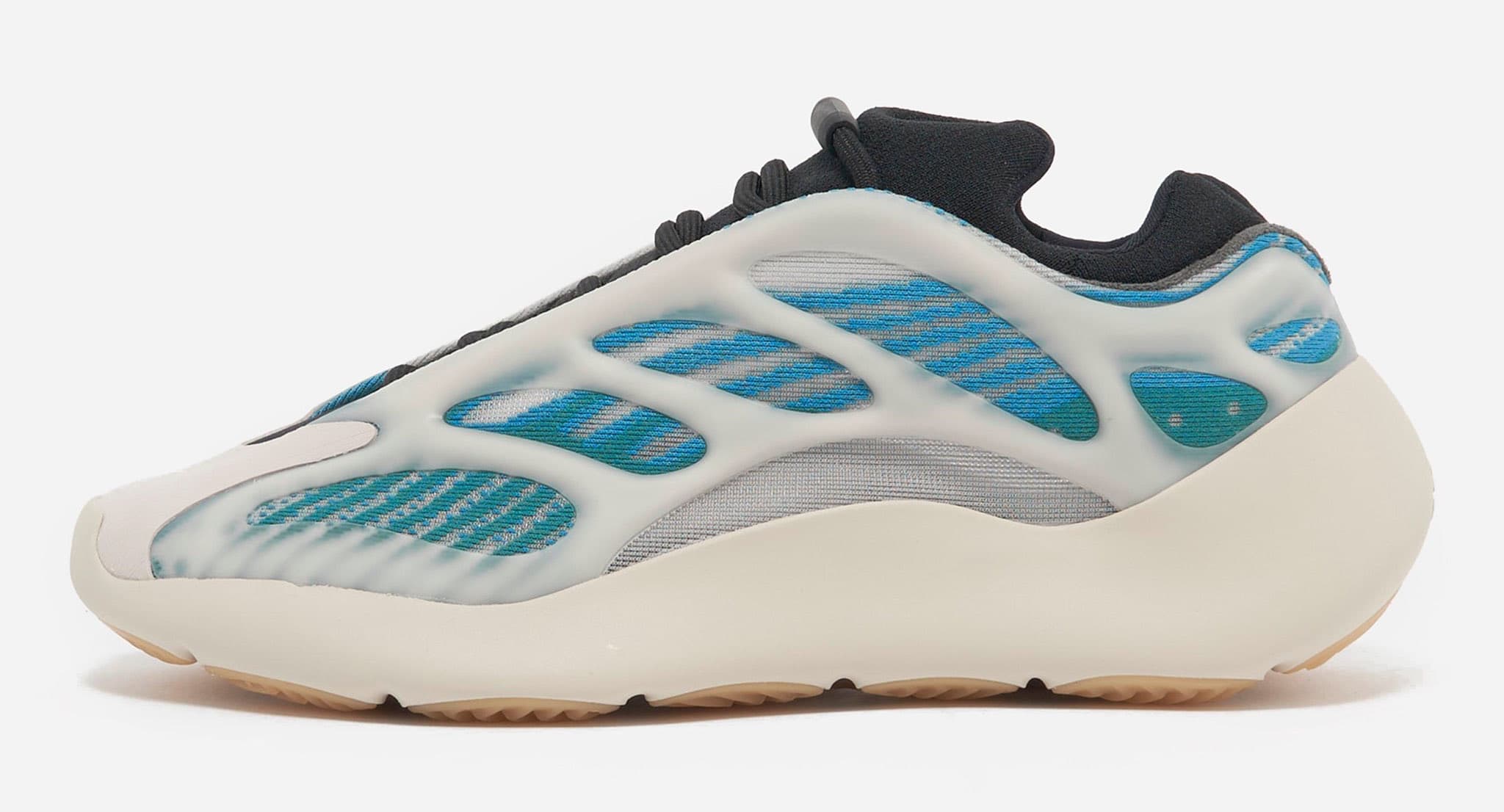 yeezy 700 jeans