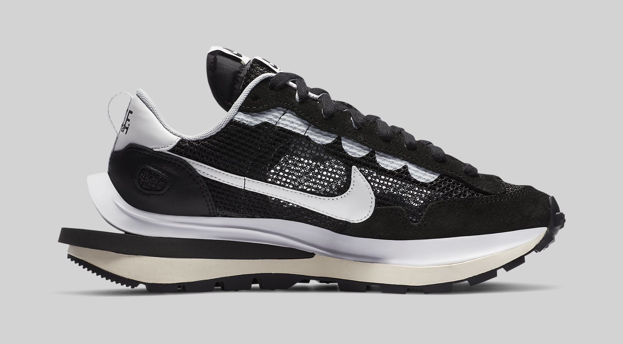 Sacai x Nike VaporWaffle 'Black' CV1363-001 Medial
