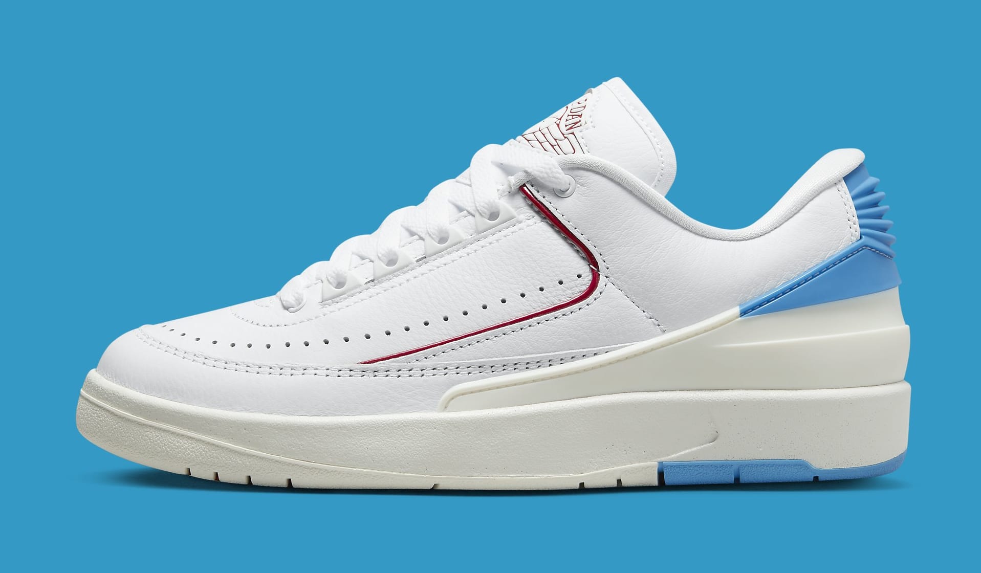 Air Jordan 2 Low Women's 'UNC to Chicago' DX4401 164 Lateral