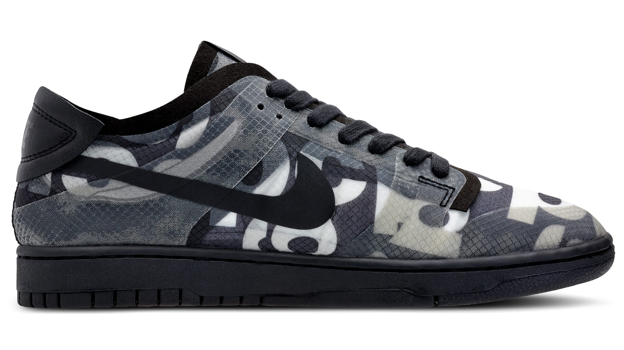 comme des garcons nike dunk low