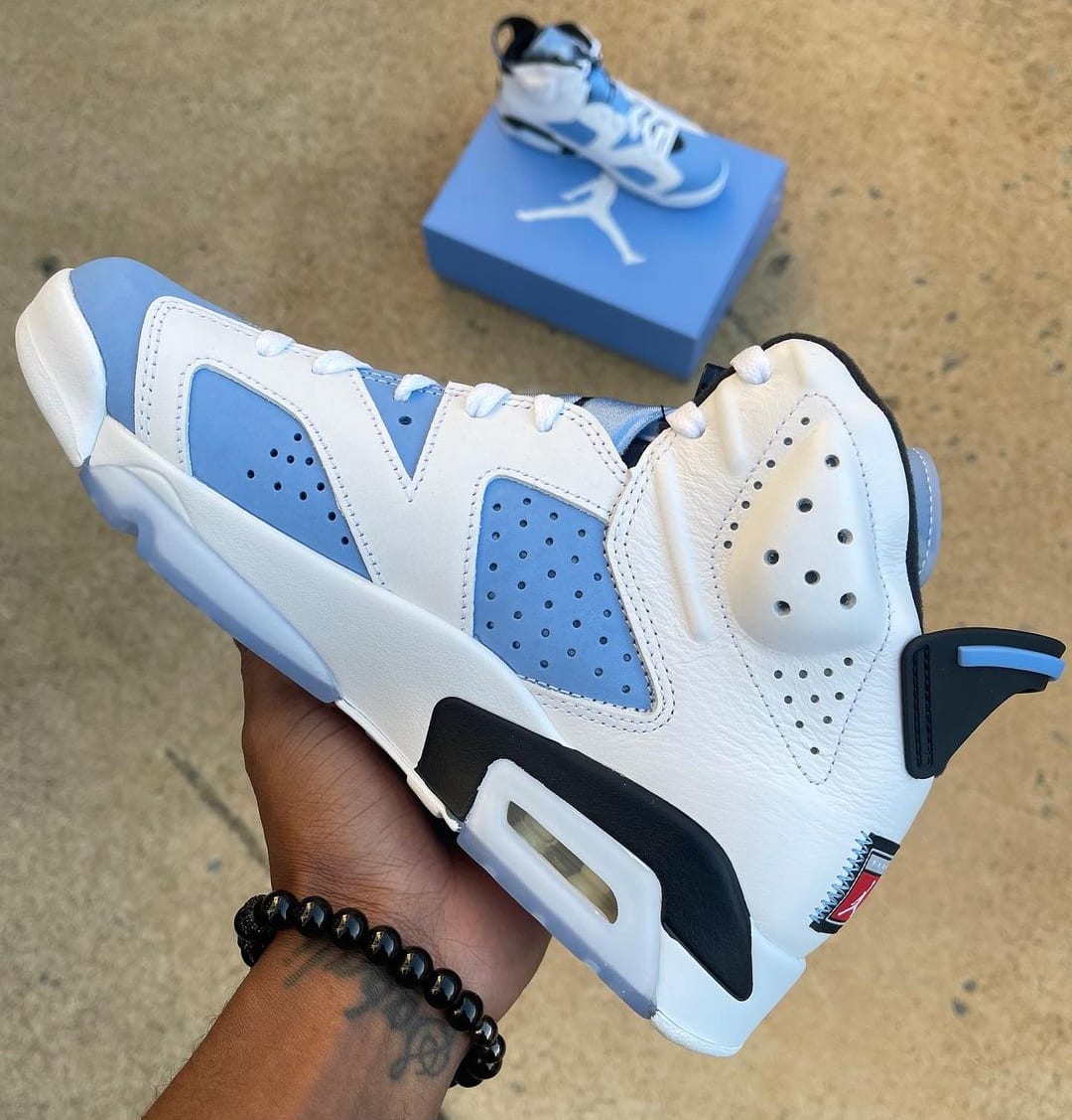 Air Jordan 6 'UNC Tar Heels' CT8529-410 (Medial)