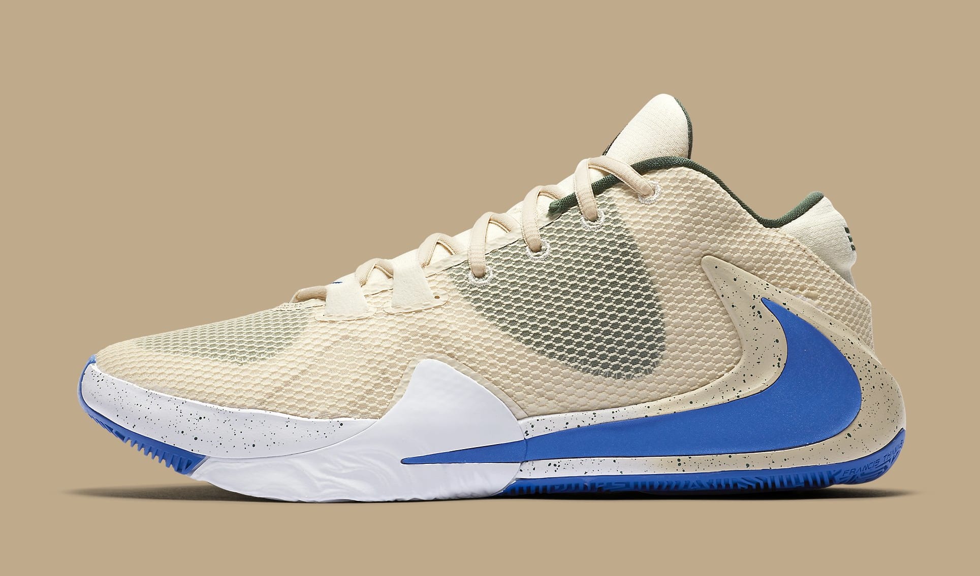 Giannis' Nike Zoom Freak 1 Gets &quot;Cream City&quot; Colorway: Photos