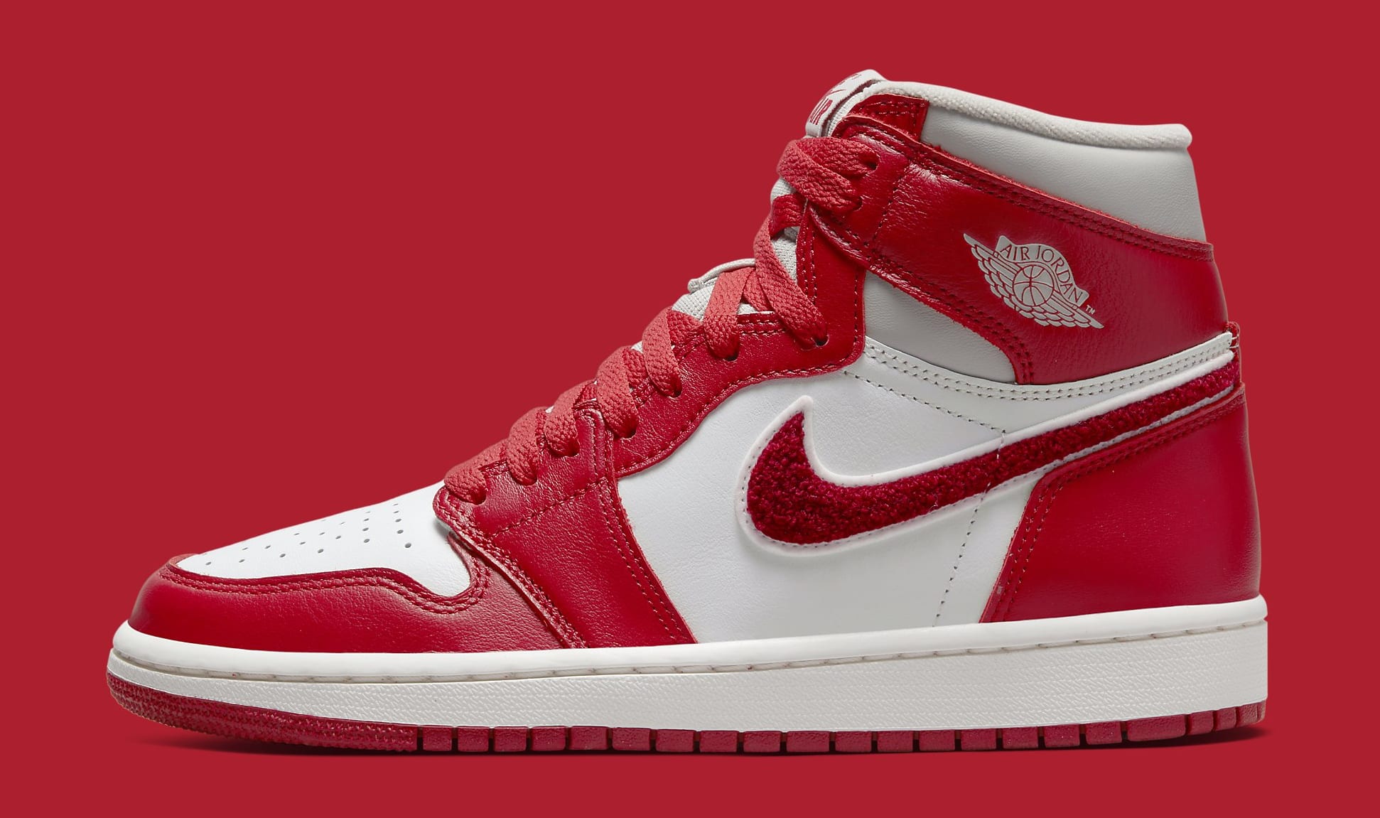 Air Jordan 1 High OG Women's Chenille Red DJ4891 061 Lateral