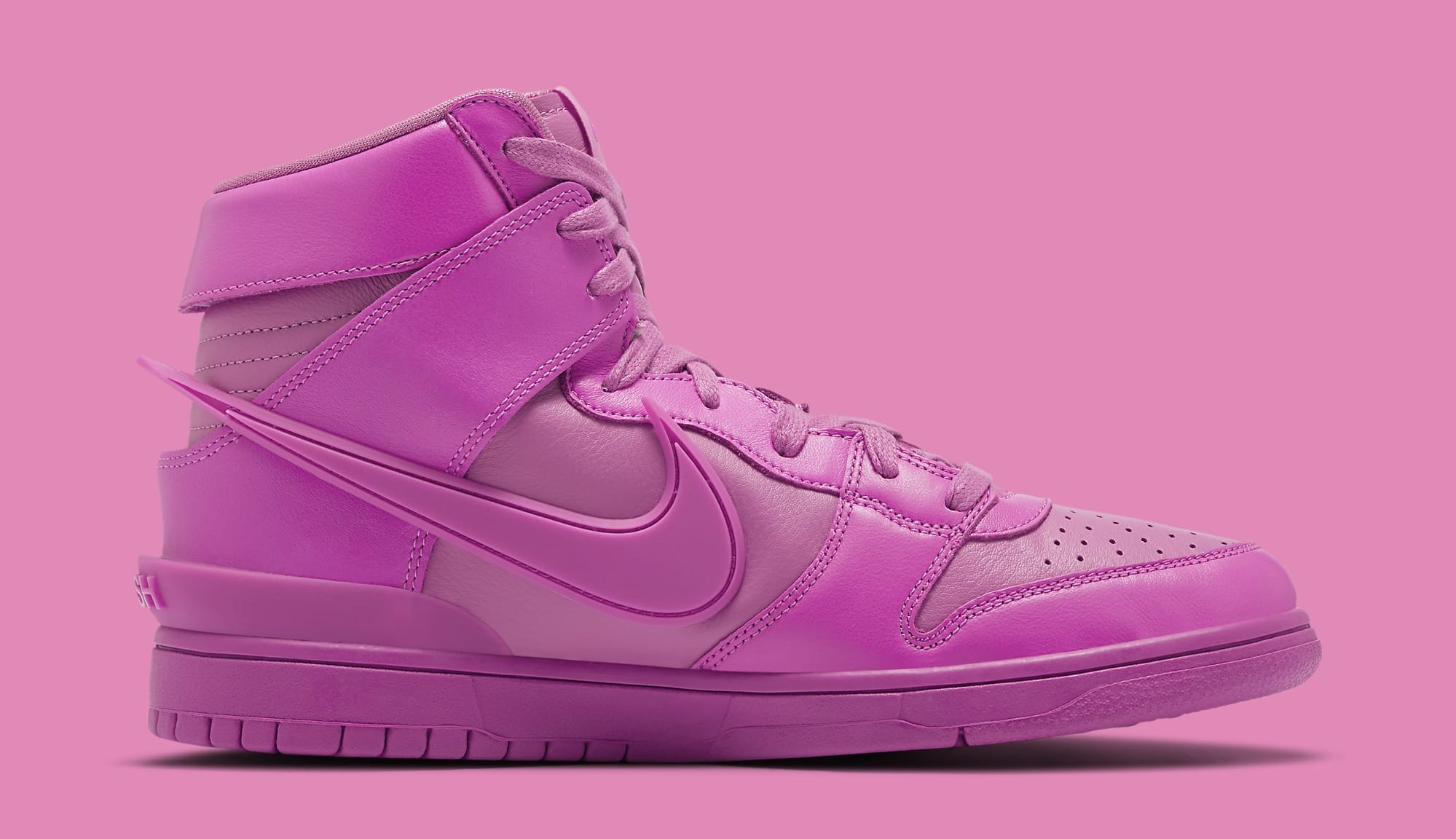 nike dunk fuchsia