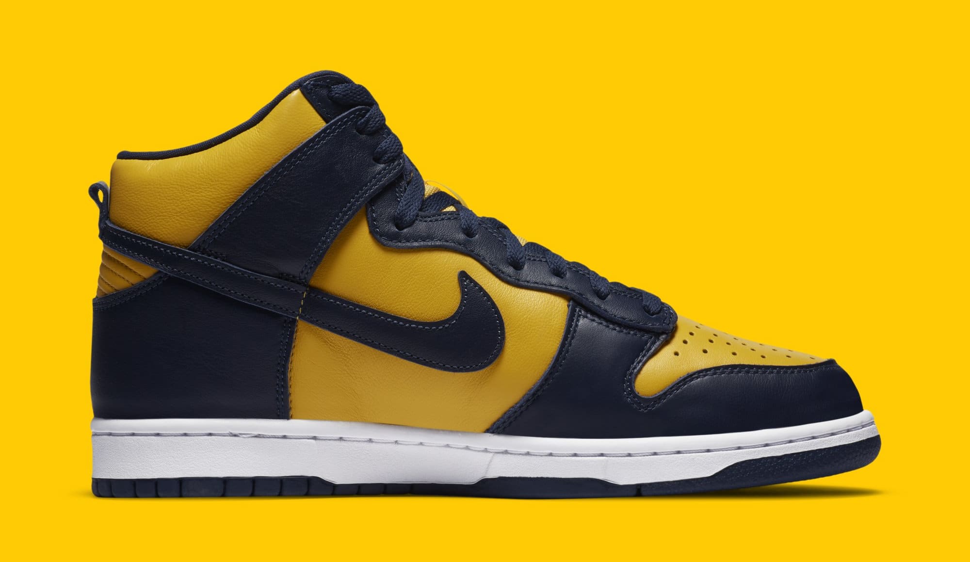 nike dunk high michigan