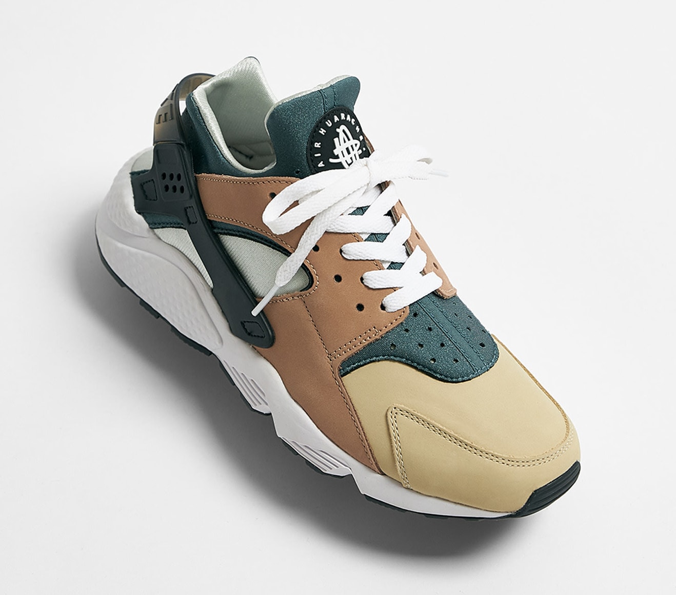 Nike Air Huarache 'Escape' DH9532-201 Side