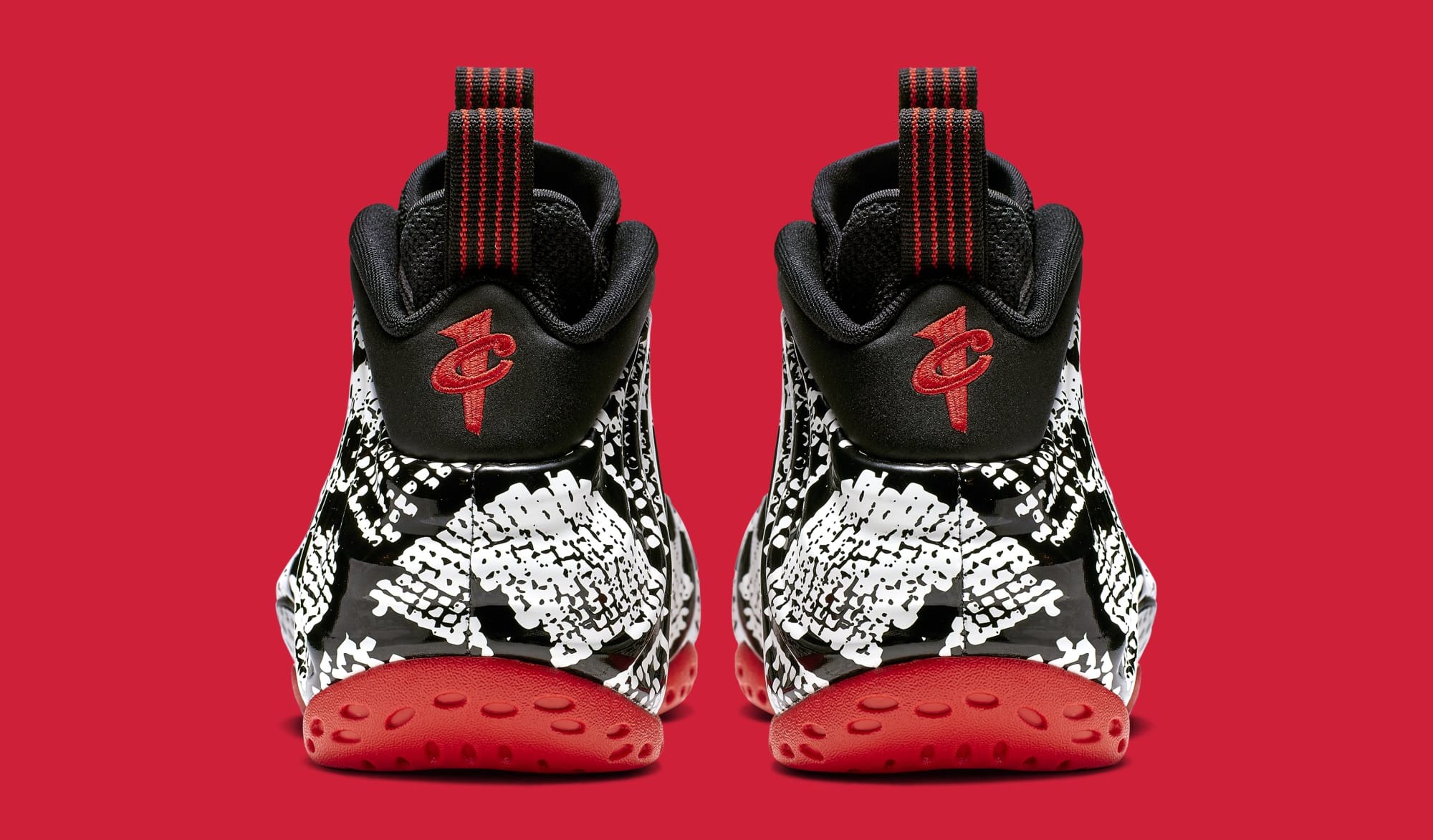 Nike best sale snakeskin foamposite