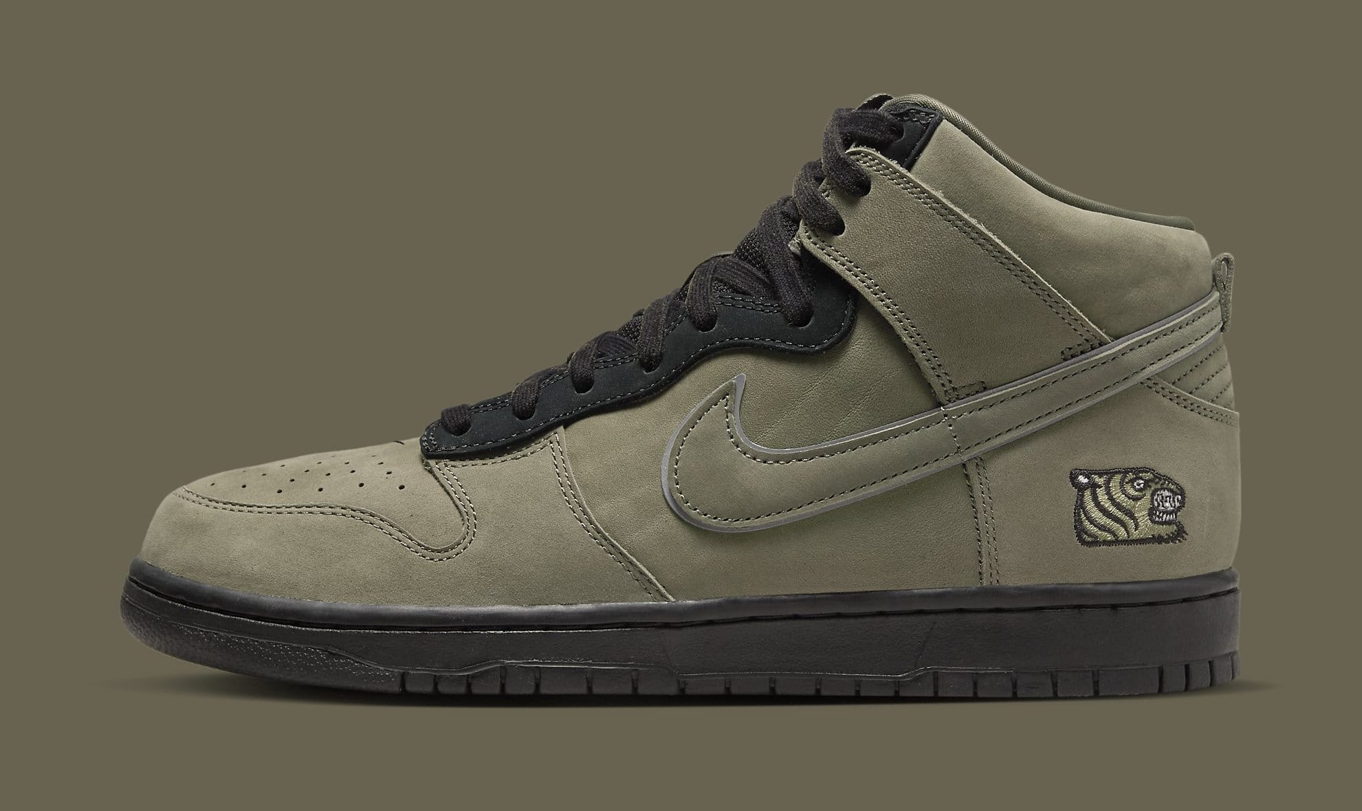 SoulGoods x Nike SB Dunk High DR1415 200 Lateral