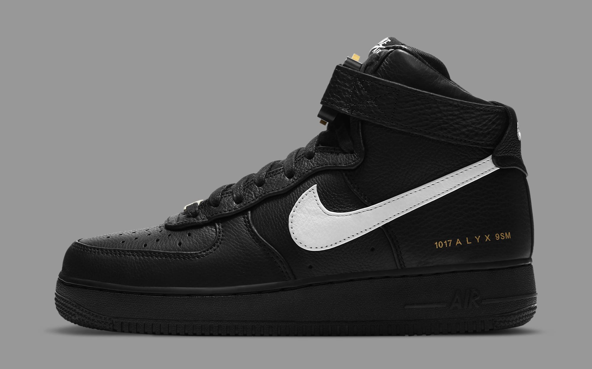 black nike air force 1 high