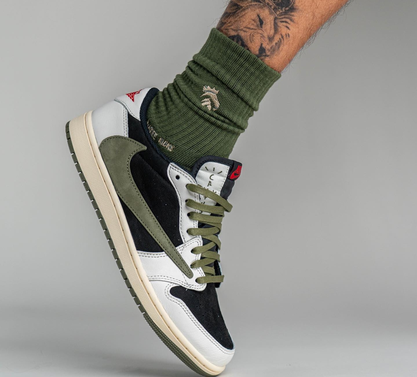 Travis Scott x Air Jordan 1 Low Women's 'Olive' DZ4137 106 Side