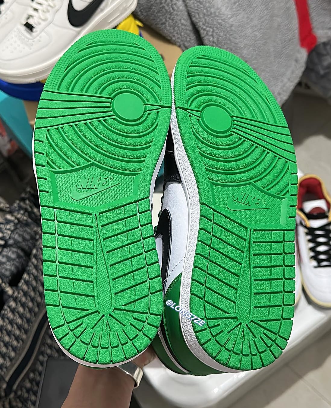 Air Jordan 1 High 'Lucky Green' DZ5485 031 Outsole