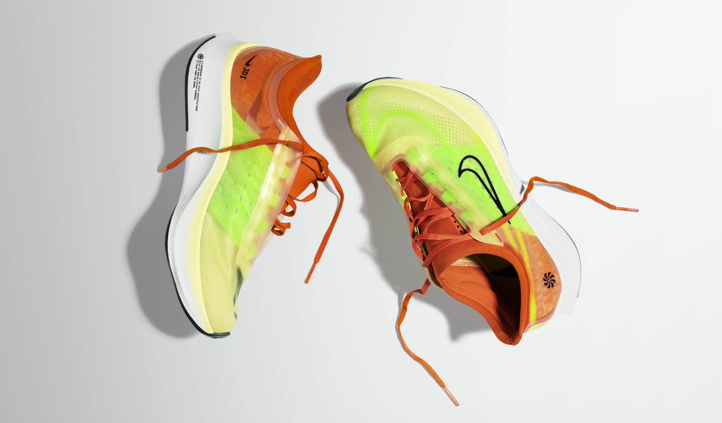 nike zoom fly 3 neon