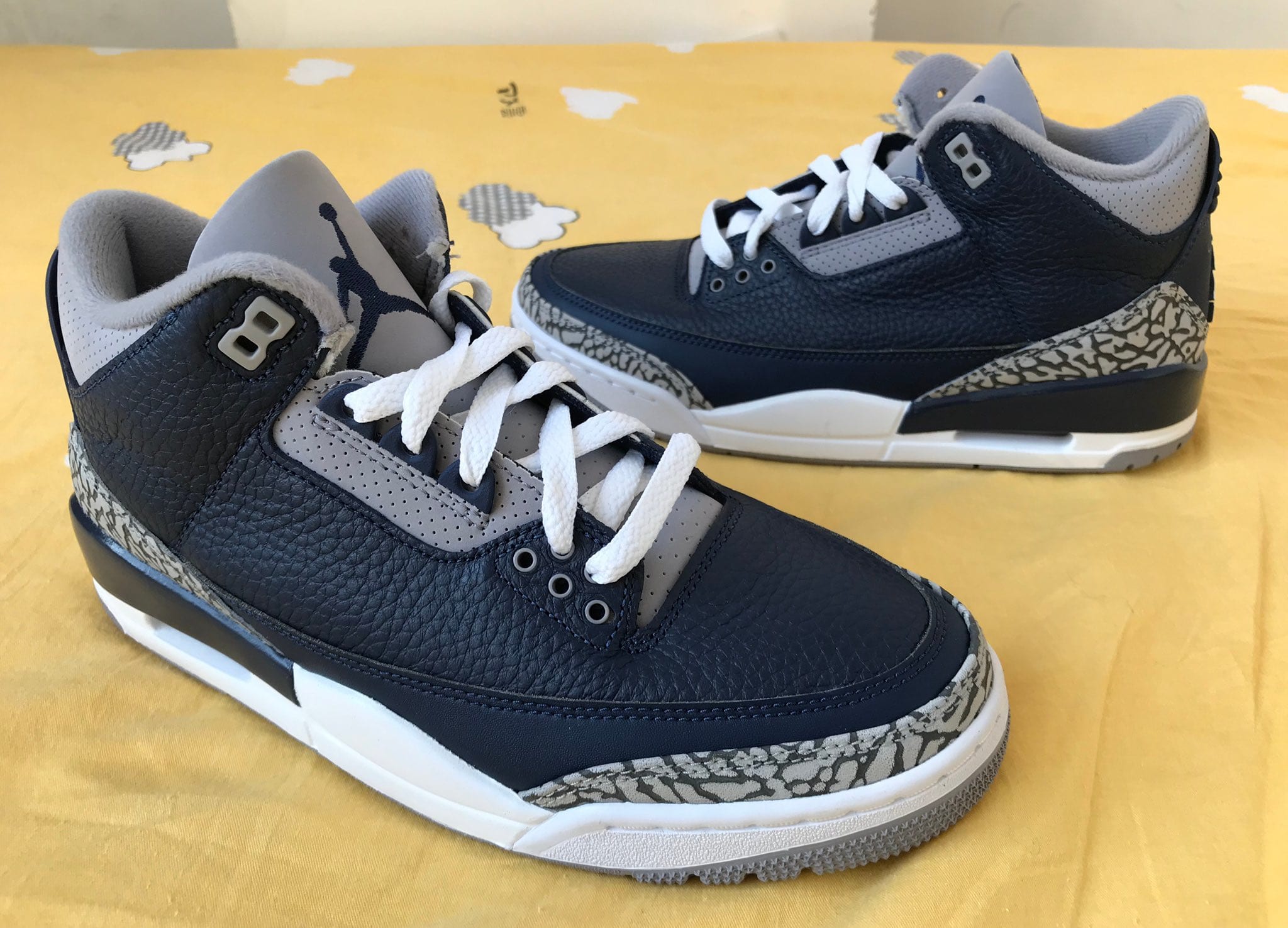 navy blue and gray jordans