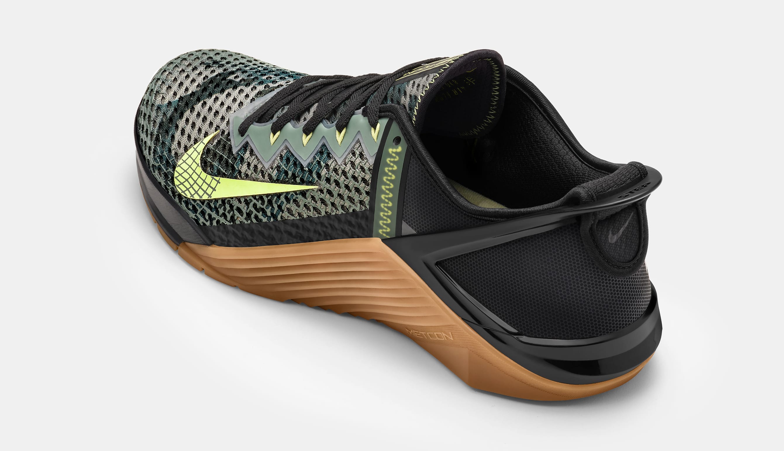 nike collapsible heel shoe