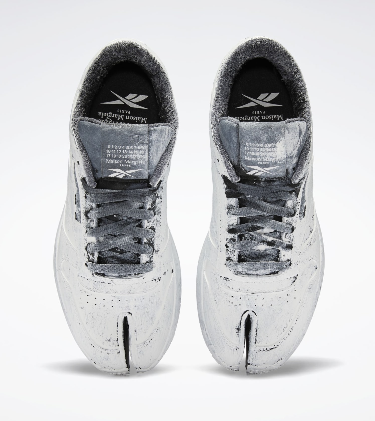 Maison Margiela Reebok CL Tabi-