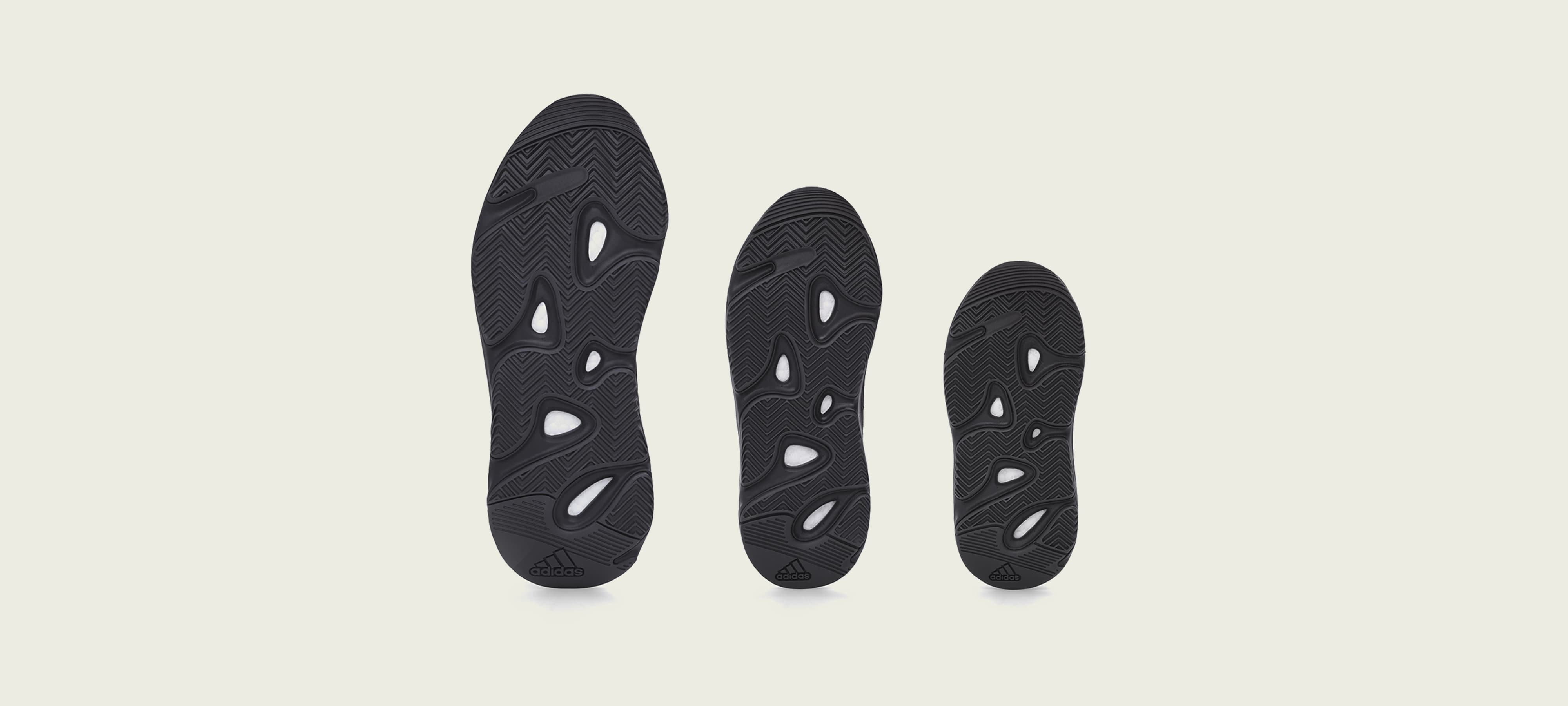 bottom of yeezy 700