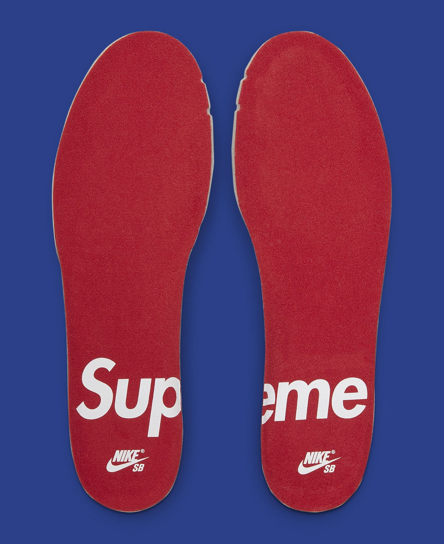 Supreme x Nike SB Dunk Low 'Hyper Royal' DH3228-100 Insole