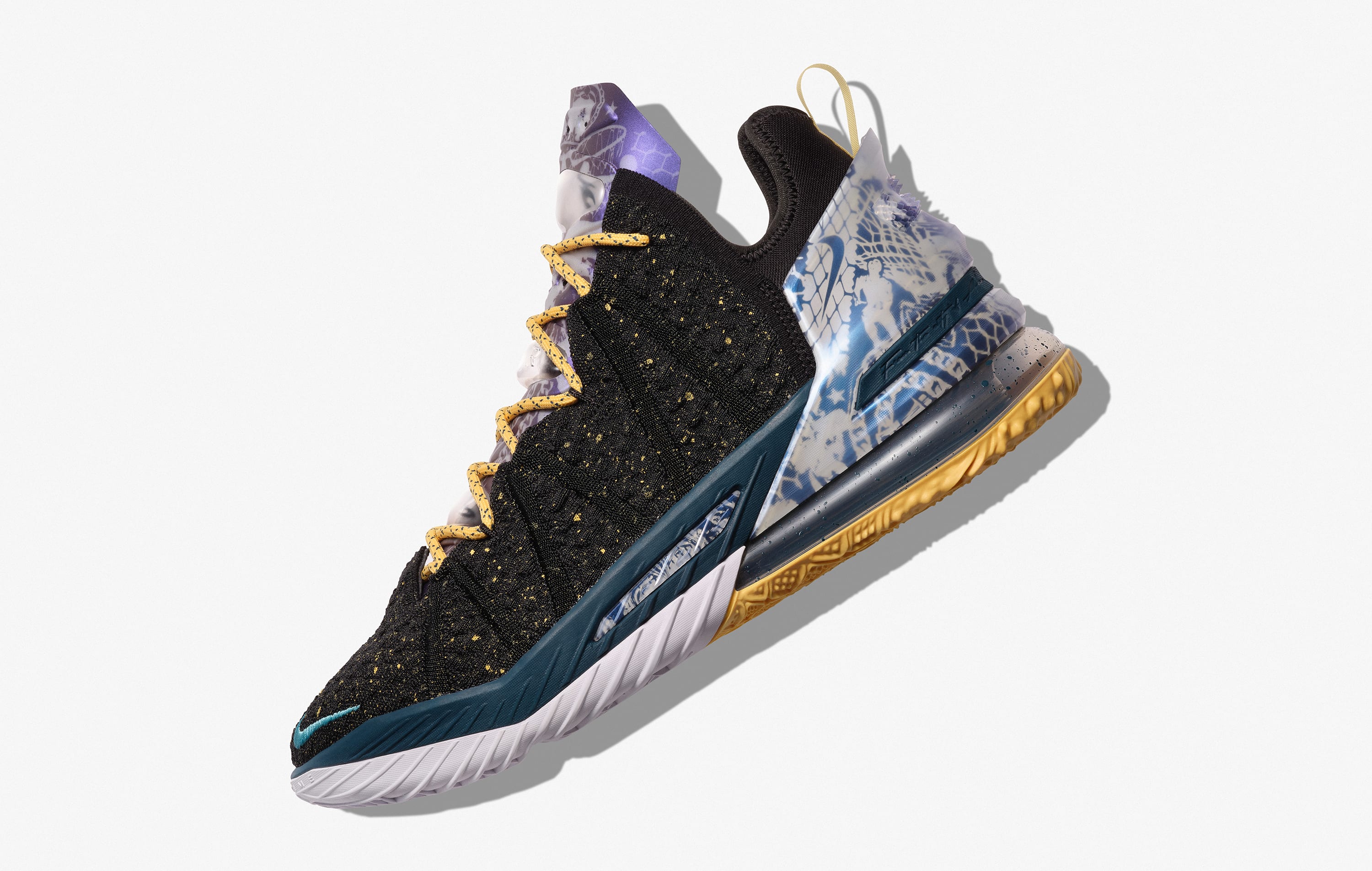 tenis lebron 18